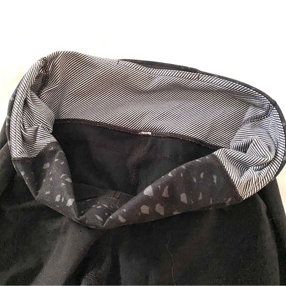 Lululemon Gather & Crow Crop Leggings - Picture 11 of 13